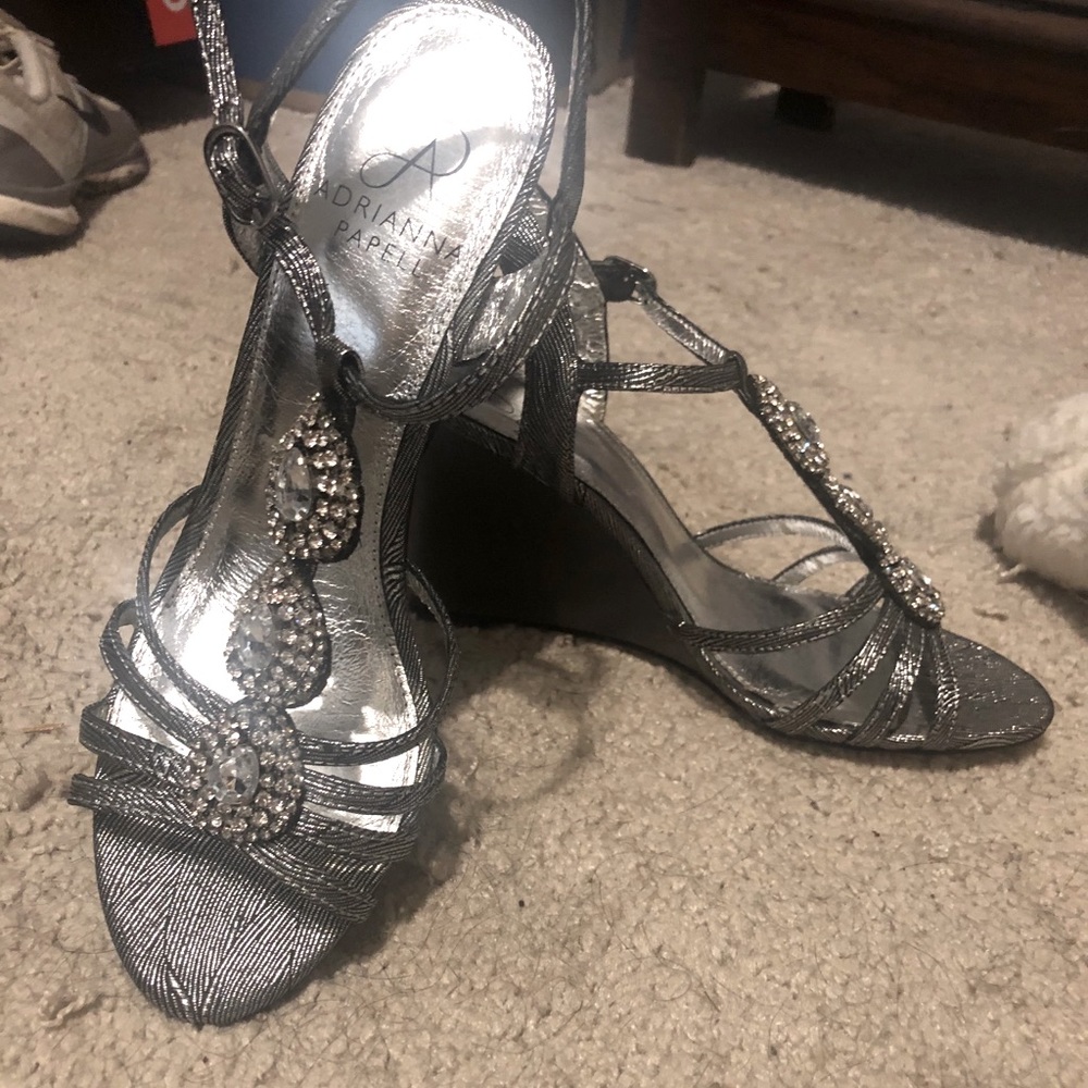 Adrianna Papell wedges
